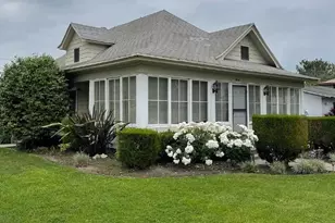 494 N Campus Ave, Upland, CA 91786 - Photo 1