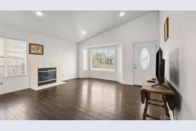 15460 Guava, Victorville, CA 92394 - Photo 7