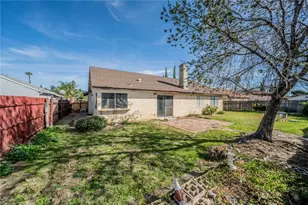 1385 W Wedgewood, Rialto, CA 92376 - Photo 25