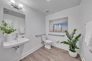 687 Doheny, Costa Mesa, CA 92627 - Photo 37