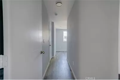 1348 W 41st Place, Los Angeles, CA 90037 - Photo 13