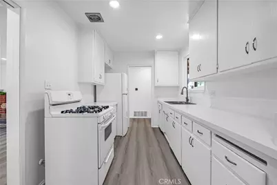 1071 Breon, Pomona, CA 91768 - Photo 9