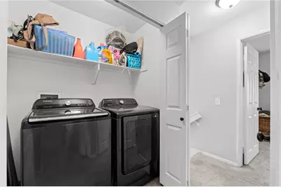 11466 Blackstone Court, Fontana, CA 92337 - Photo 17
