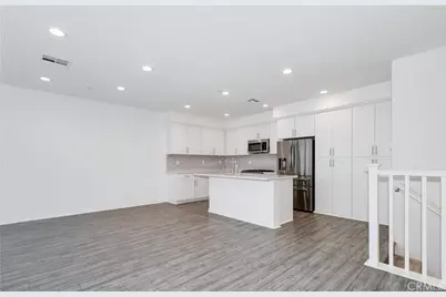 606 White Oaks, Lake Forest, CA 92610 - Photo 3