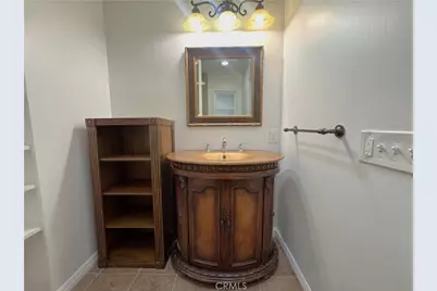 14230 Enadia Way, Van Nuys, CA 91405 - Photo 17