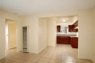 9715 S Broadway, Los Angeles, CA 90003 - Photo 7