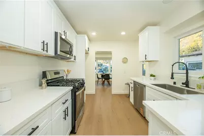 915 W 23rd Street, San Bernardino, CA 92405 - Photo 11