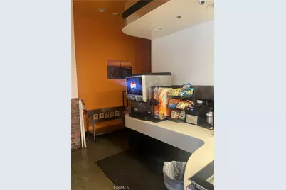 565 N Commonwealth Ave, Fullerton, CA 92831 - Photo 5