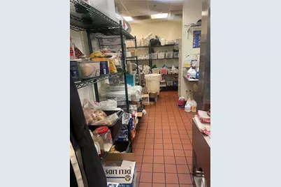 565 N Commonwealth Ave, Fullerton, CA 92831 - Photo 11