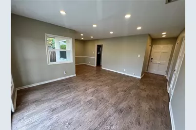 18147 Archwood Street, Reseda, CA 91335 - Photo 13