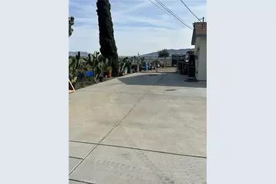 8915 3rd Avenue, Hesperia, CA 92345 - Photo 9