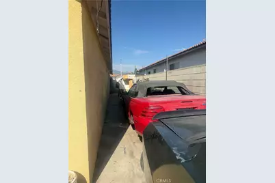 15059 Valencia Avenue, Fontana, CA 92335 - Photo 21