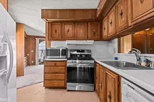 43716 Frank Ct, Hemet, CA 92544 - Photo 9