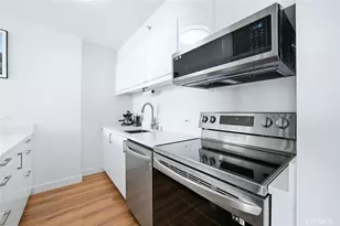 201 Ocean Ave, Santa Monica, CA 90402 - Photo 21