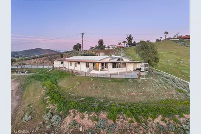 24050 Juanita, Menifee, CA 92587 - Photo 3