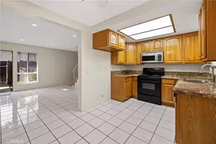 216 Whitney Ave, Pomona, CA 91767 - Photo 9