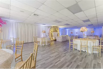 6265 Van Nuys Boulevard, Van Nuys, CA 91401 - Photo 45