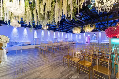 6265 Van Nuys Boulevard, Van Nuys, CA 91401 - Photo 23