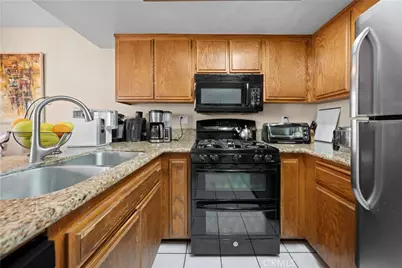 812 W Grondahl #D, Covina, CA 91722 - Photo 23