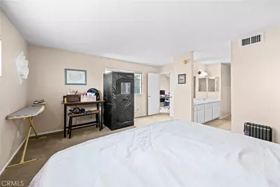 812 W Grondahl #D, Covina, CA 91722 - Photo 35