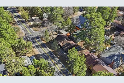 44667 Barton, Sugarloaf, CA 92386 - Photo 29