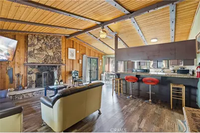 44667 Barton, Sugarloaf, CA 92386 - Photo 5