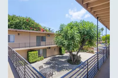 729 W Foothill Boulevard, Monrovia, CA 91016 - Photo 15