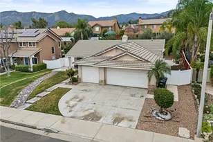 32009 Bourges, Lake Elsinore, CA 92530 - Photo 13