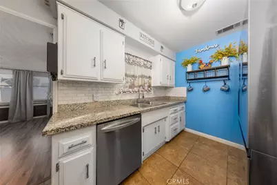 669 W Grovewood, Bloomington, CA 92316 - Photo 11