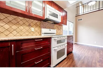 8720 Wyngate Street, Sunland, CA 91040 - Photo 9