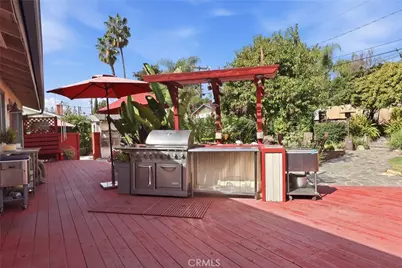 641 Ridgefield, Claremont, CA 91711 - Photo 37