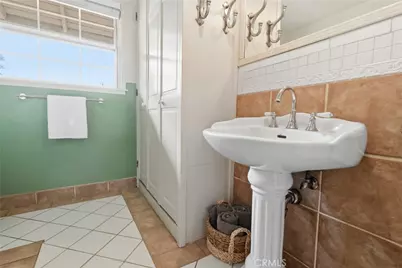 641 Ridgefield, Claremont, CA 91711 - Photo 35