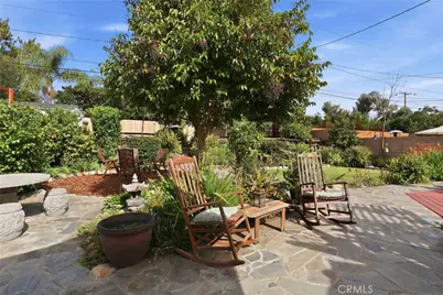 641 Ridgefield, Claremont, CA 91711 - Photo 45