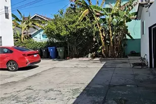 2546 S Bronson, Los Angeles, CA 90018 - Photo 7