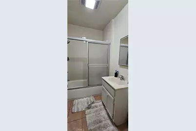 2546 S Bronson, Los Angeles, CA 90018 - Photo 27