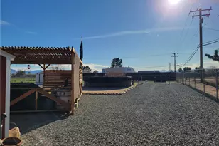 21535 Pine Ridge, Apple Valley, CA 92307 - Photo 33