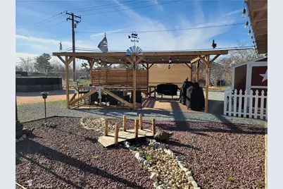 21535 Pine Ridge, Apple Valley, CA 92307 - Photo 37