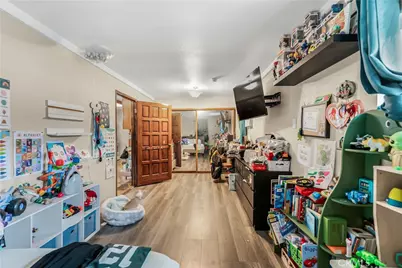 953 Hollins, Los Angeles, CA 90023 - Photo 15