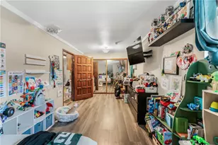 953 Hollins, Los Angeles, CA 90023 - Photo 15