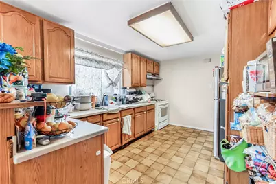 953 Hollins, Los Angeles, CA 90023 - Photo 31