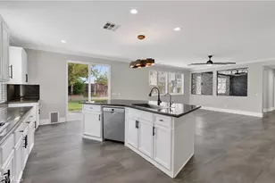 7197 Corona Valley, Eastvale, CA 92880 - Photo 5