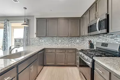 7340 Garnet Ridge, Jurupa Valley, CA 92509 - Photo 15