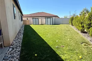 9401 Venetian, Jurupa Valley, CA 92509 - Photo 27