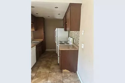 1735 E Washington #G11, Colton, CA 92324 - Photo 5