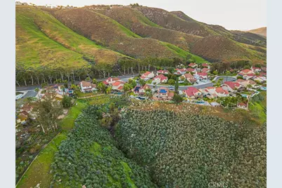 17102 Whispering Brook, Riverside, CA 92503 - Photo 11