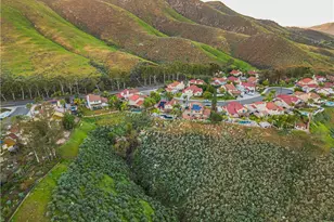 17102 Whispering Brook, Riverside, CA 92503 - Photo 11