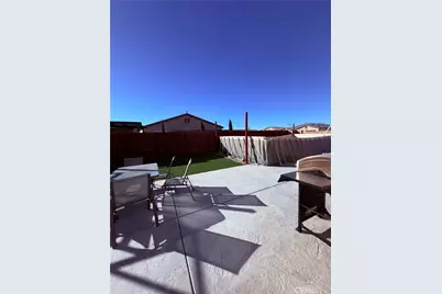 11592 Miranda, Adelanto, CA 92301 - Photo 19