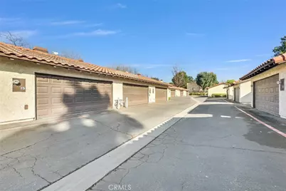 1077 Santo Antonio Drive #15, Colton, CA 92324 - Photo 27