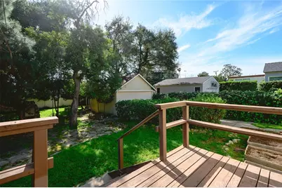 2038 Oakwood Street, Pasadena, CA 91104 - Photo 25