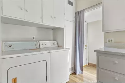 2038 Oakwood Street, Pasadena, CA 91104 - Photo 15